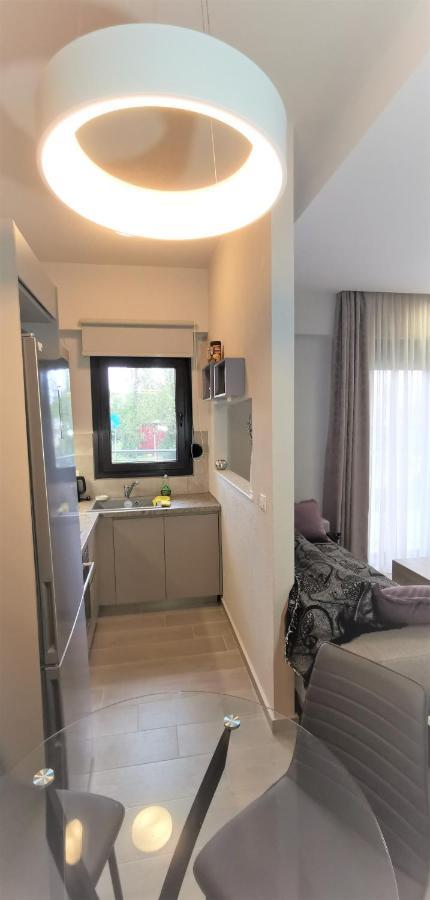 Nikiti Modern Villa Екстер'єр фото